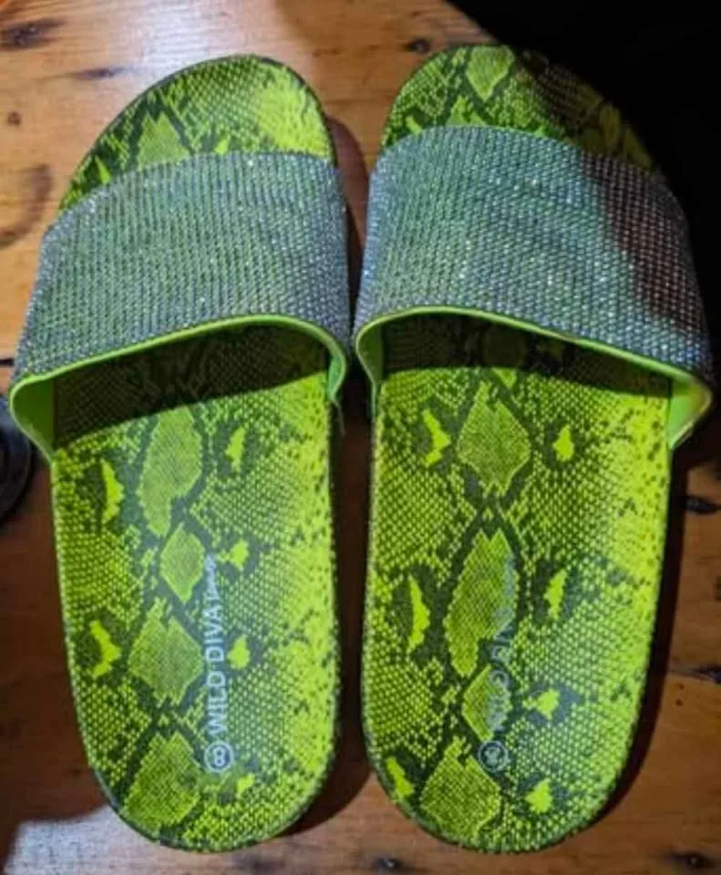 Women’s Size 8 Neon Green Snake Print Slides image indicator(2)