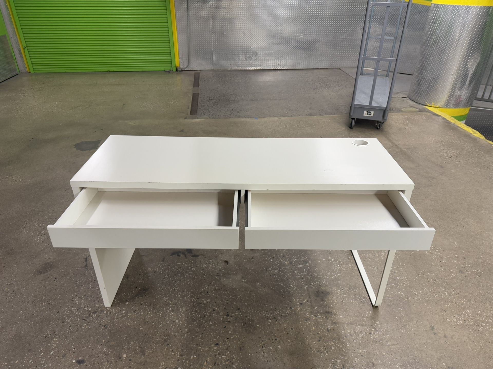 Micke Office Desk - photo 2