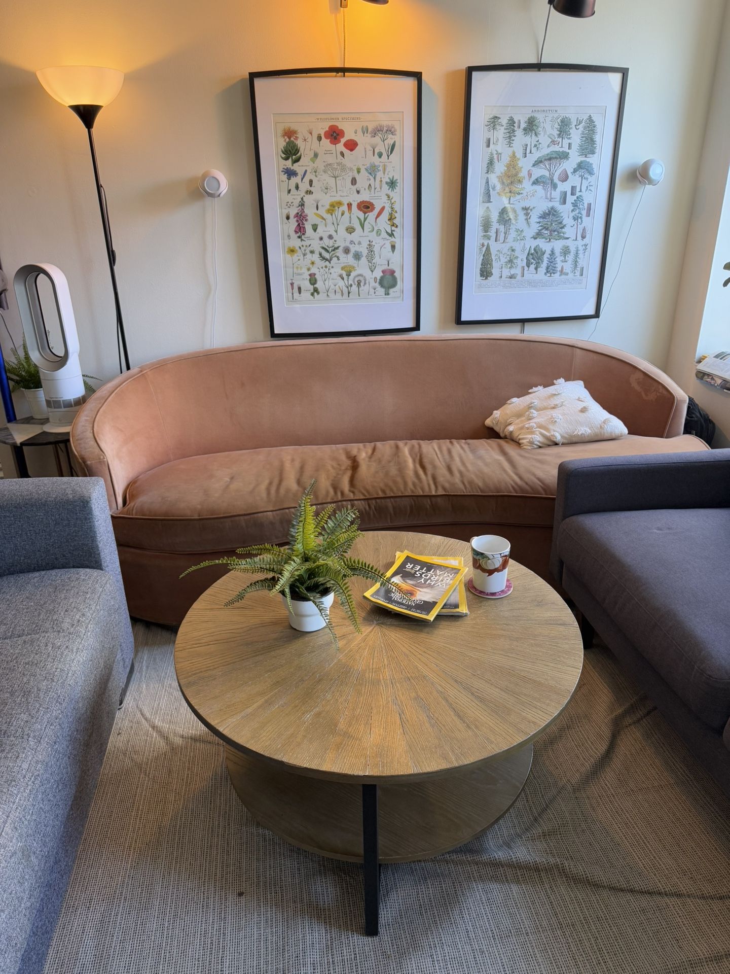 Round Wood Coffee Table - photo 3