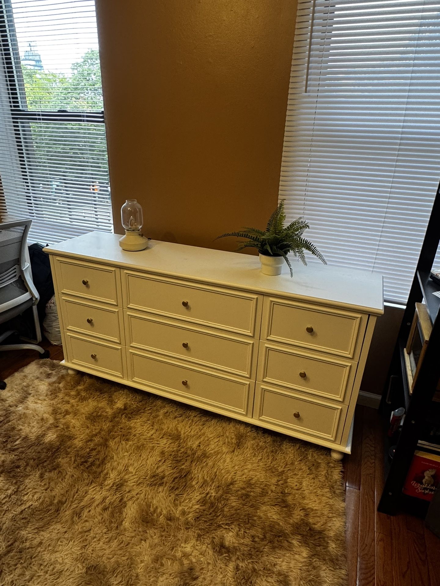 Beautiful White 9-Drawer Dresser - FREE DELIVERY