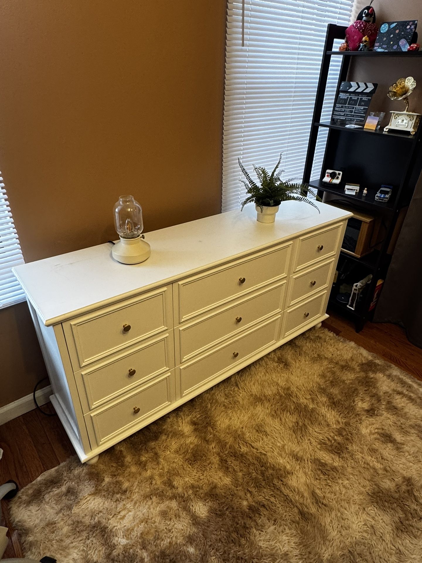 Beautiful White 9-Drawer Dresser - FREE DELIVERY - photo 2