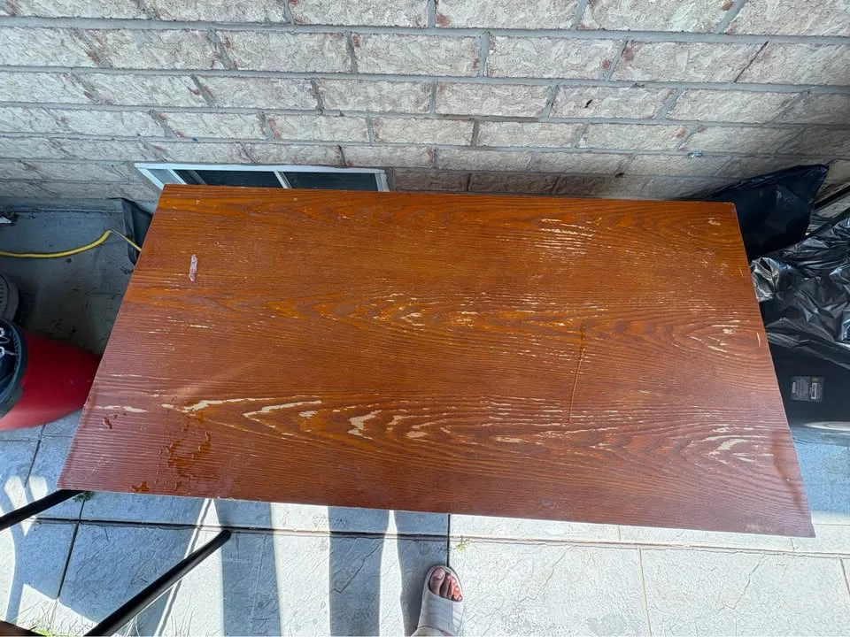 Wooden table SALE image indicator(2)