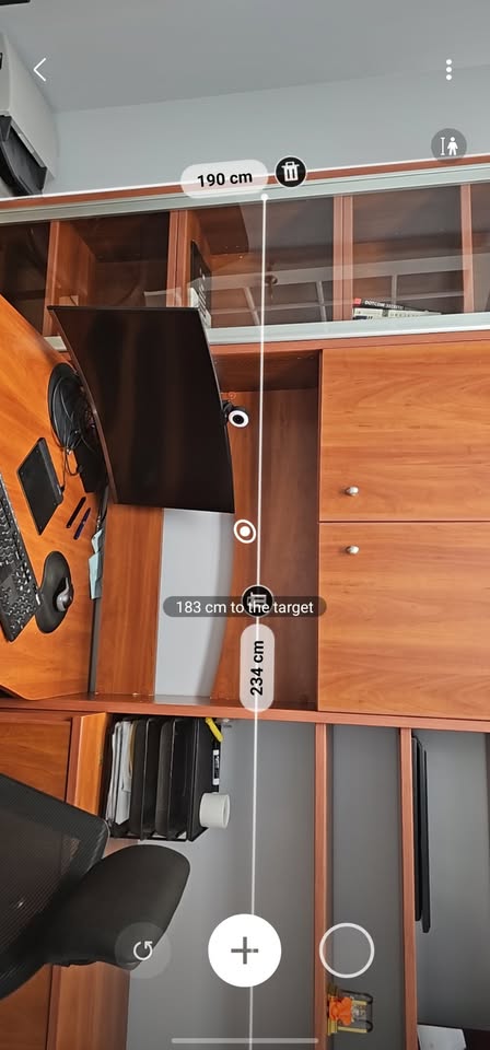 Large Executive Office Desk with Hutch & Storage - photo 4