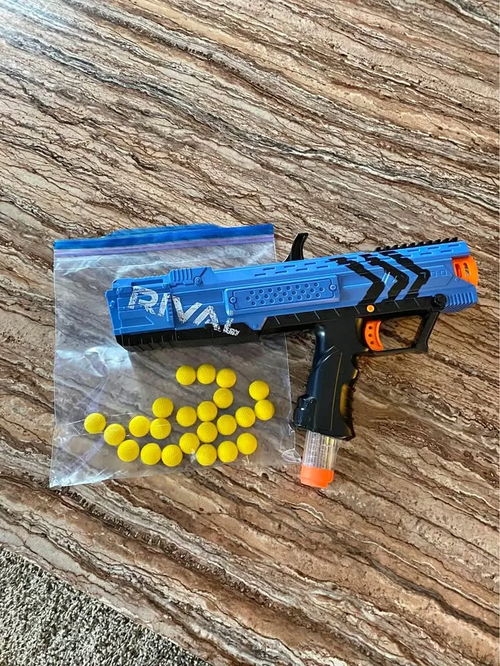 Nerf Gun and Balls