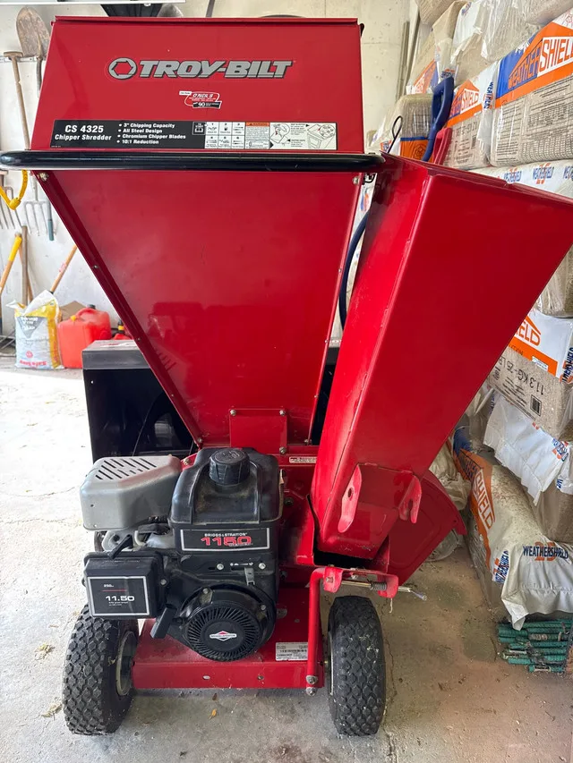 Troy-Bilt CS4325 chipper shredder thumbnail