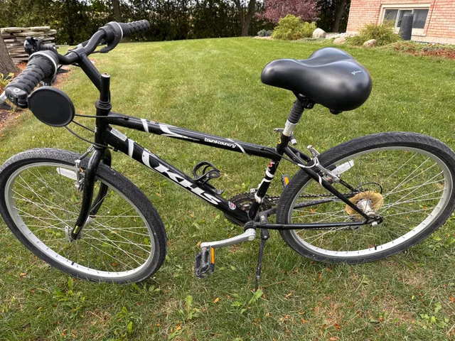 Women's KHS Town & Country bicycle thumbnail