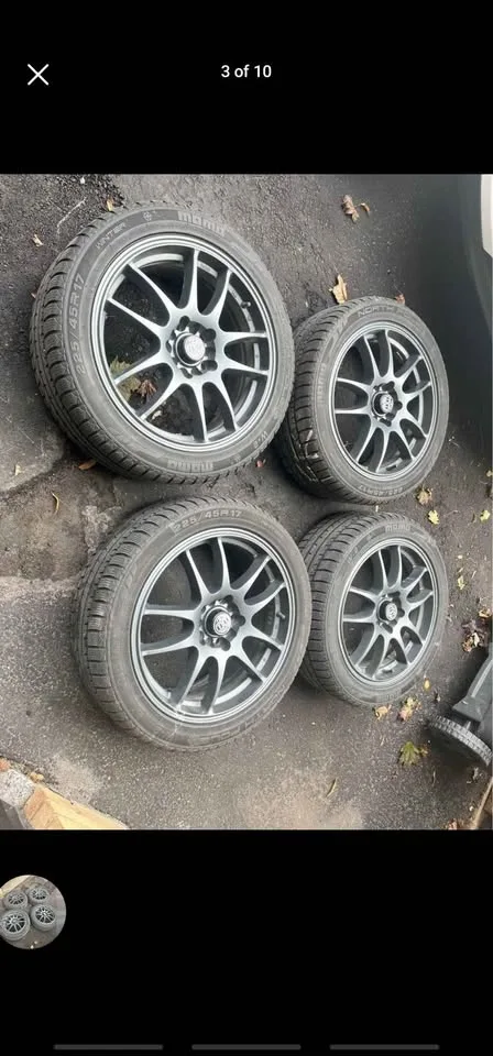 225/45R17 Momo Winter Tires on RSSW Mags image indicator(8)