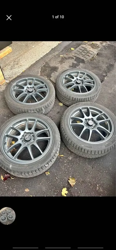 225/45R17 Momo Winter Tires on RSSW Mags image indicator(10)