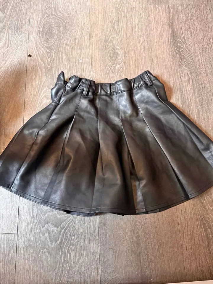 Zara kids size 11-12 skirt fits 10 year old thumbnail