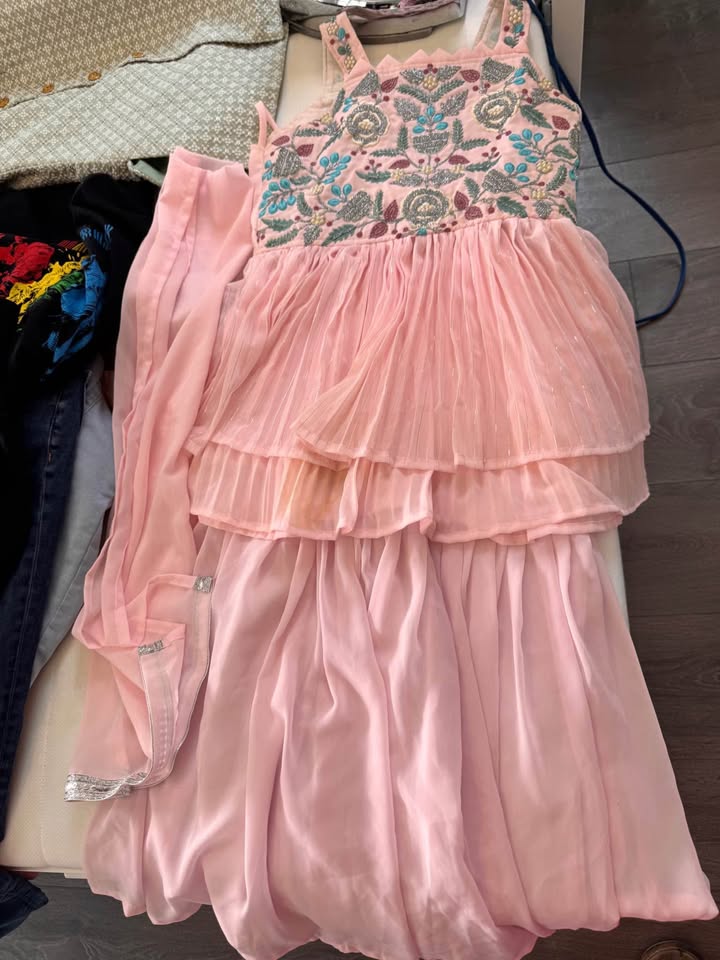 Girls size 7-9 Diwali indian dress - photo 4
