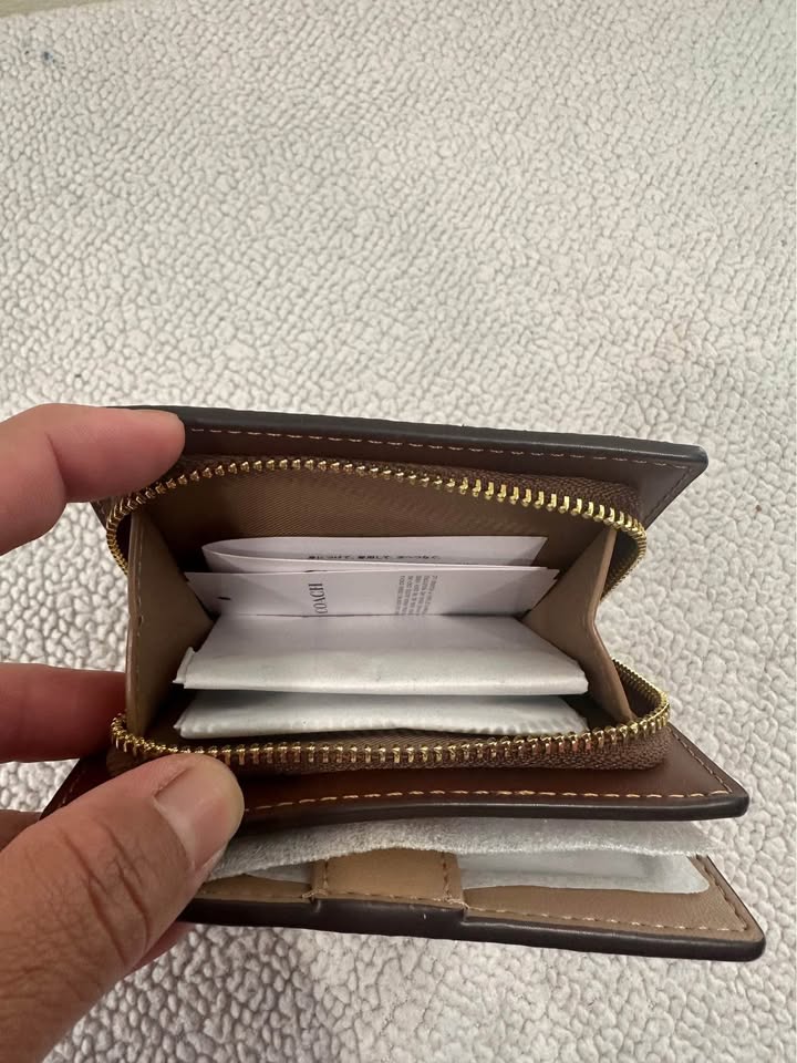 Brand New Coach Wallet - photo 4