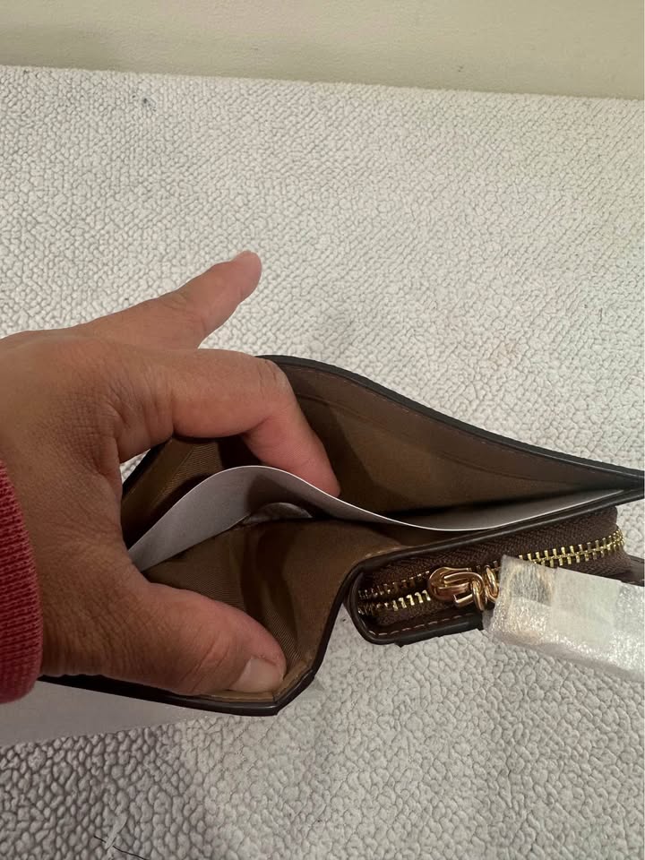 Brand New Coach Wallet - photo 5
