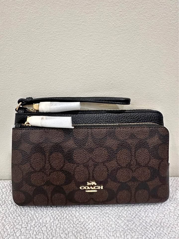 Brand New Coach Double Zip Wristlet