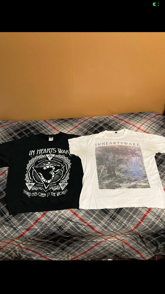 In Hearts Wake band black crewneck and white T shirt large