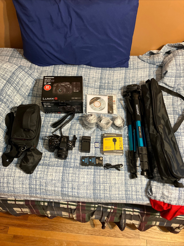 Panasonic DMC-G7W Lumix G Camera W/ Bag, Lavalier Mic, Tripod