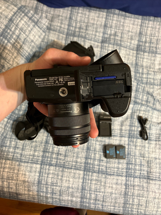 Panasonic DMC-G7W Lumix G Camera W/ Bag, Lavalier Mic, Tripod - photo 5