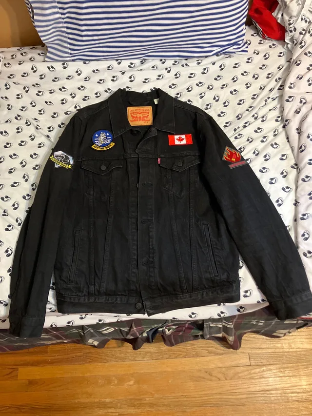 Custom Levi’s Jean Jacket W/ Patches Black Large thumbnail