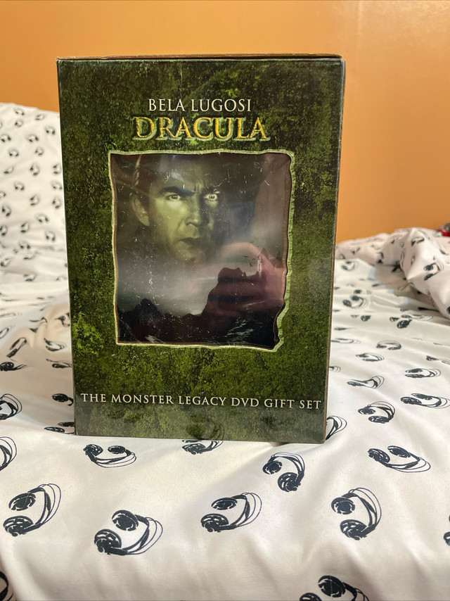 The Monster Legacy DVD Gift Set Dracula, Frankenstein, Wolfman - photo 4