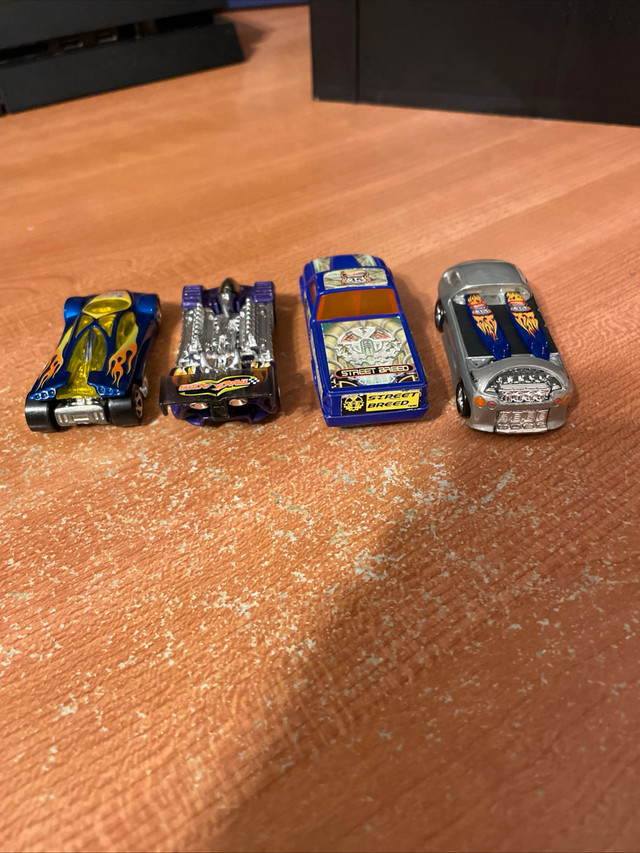 Hot Wheels Highway 35 World Race 4 Car Lot - photo 2