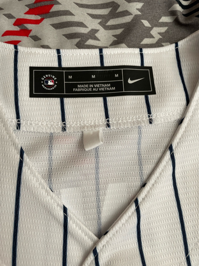 New York Yankees 27 Stanton Jersey Medium with hat S/M - photo 3