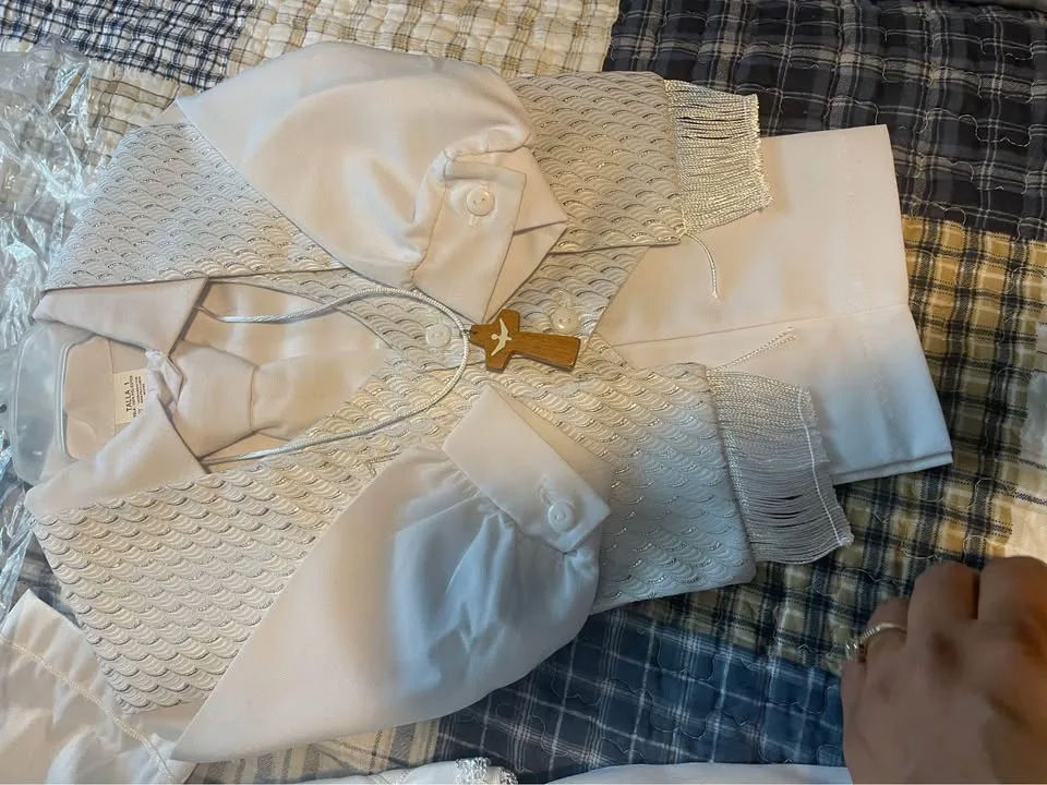 Traje de bautizo image indicator(3)