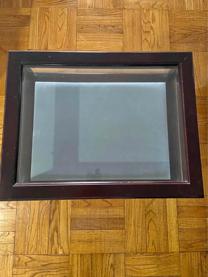 Bombay Co Display Case End Table