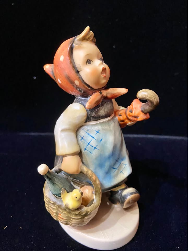 M.J. HUMMEL - photo 5
