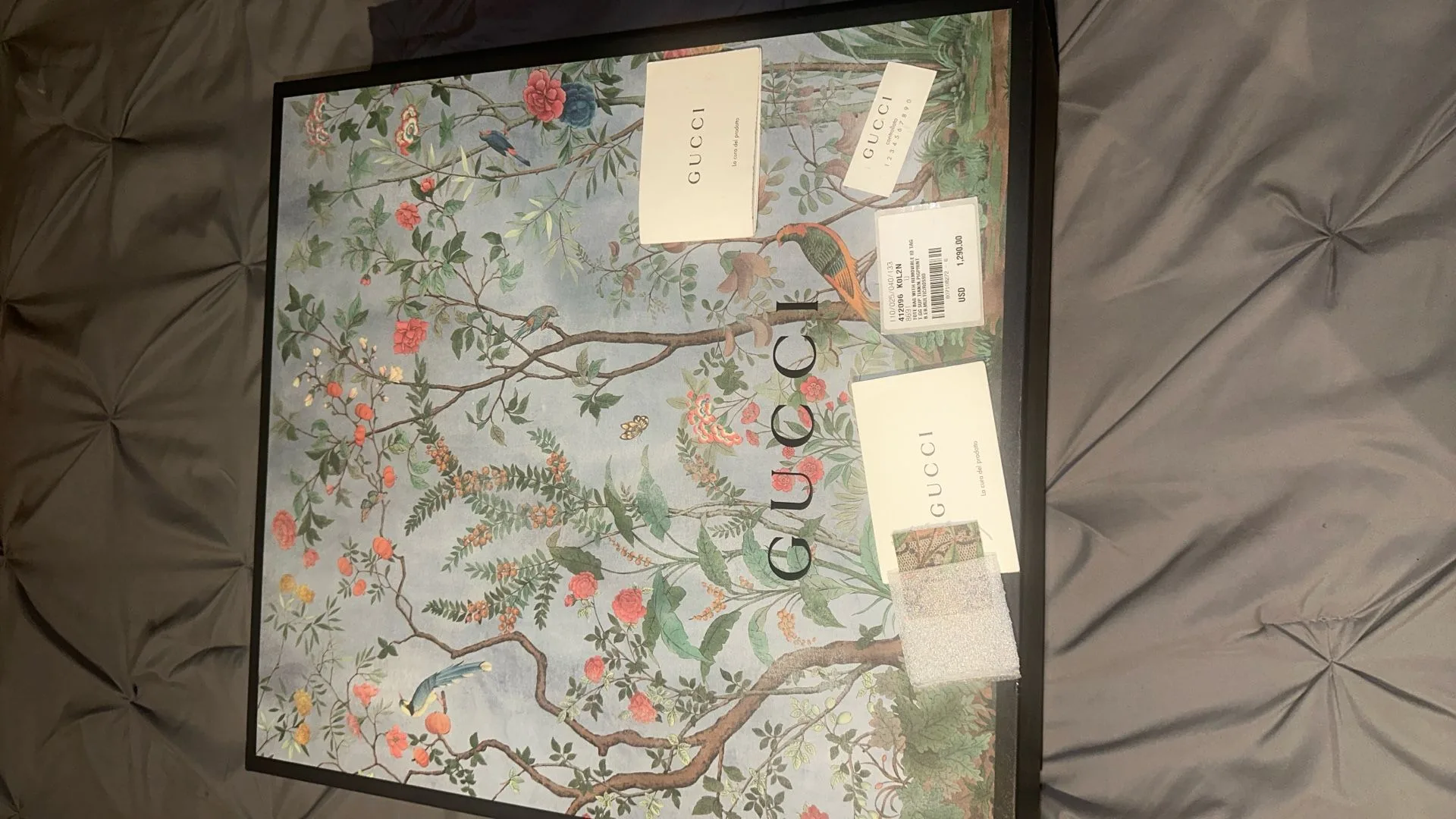 Beautiful Gucci Tote Bag image indicator(7)