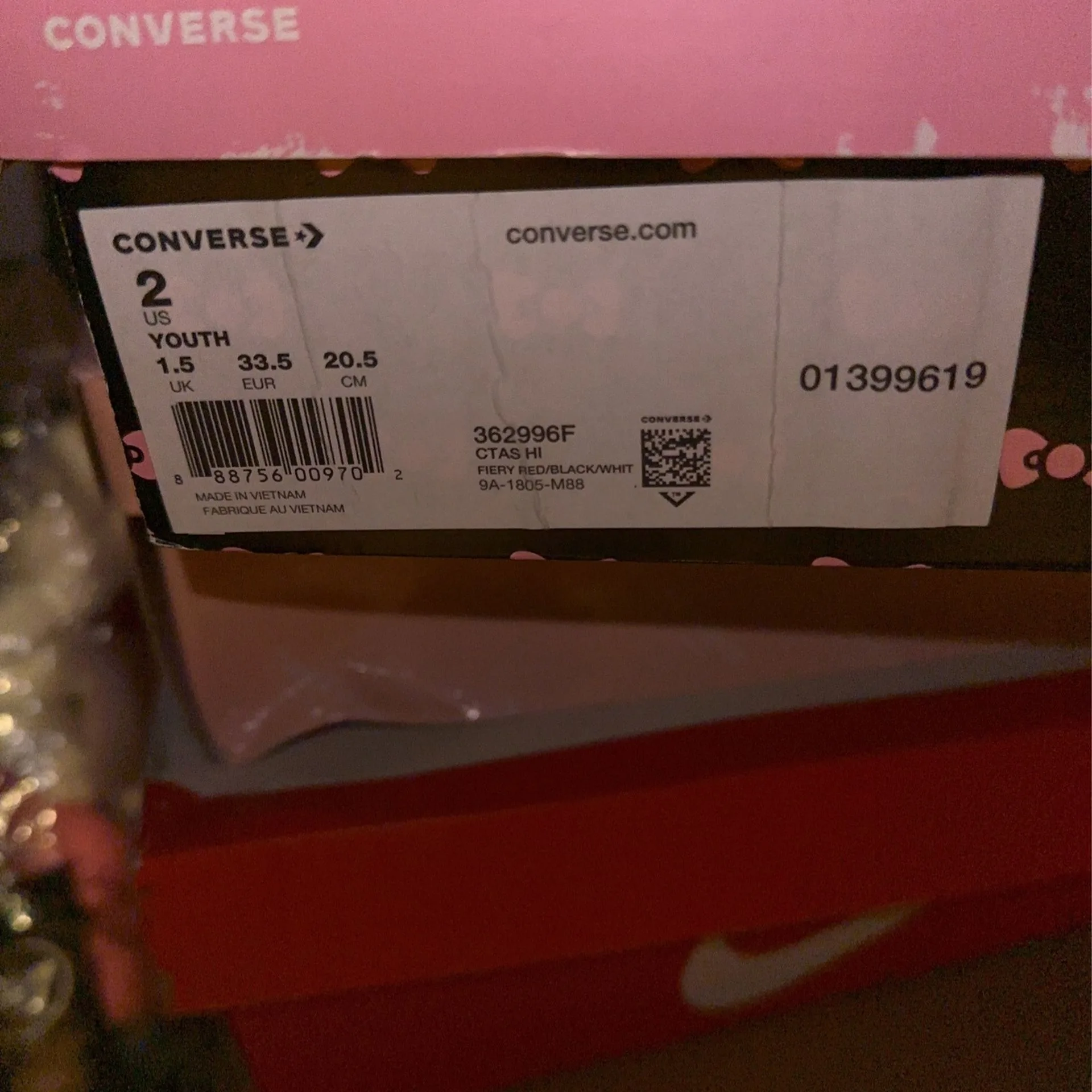 Hello Kitty Converse Sneaker image indicator(3)