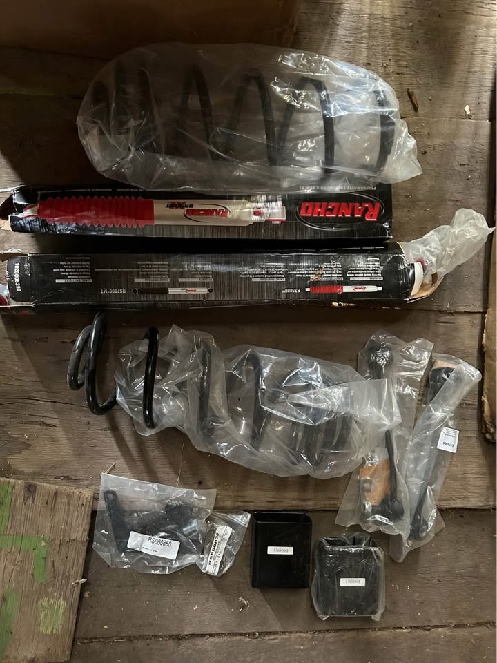 Rancho RS66124BR9-2 Suspension Kit Box 2 only - photo 2