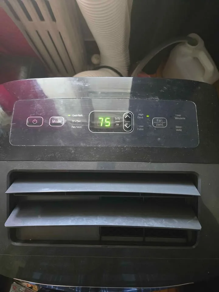 LG 14000 BTU Portable Air Conditioner image indicator(2)