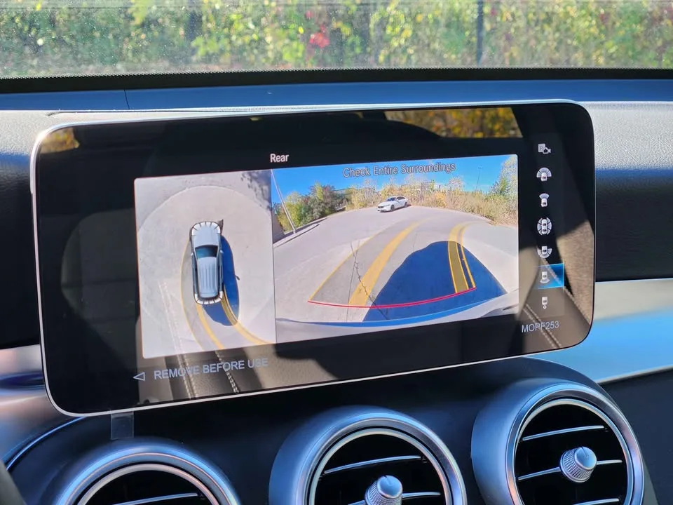 2022 Mercedes-Benz GLC image indicator(9)