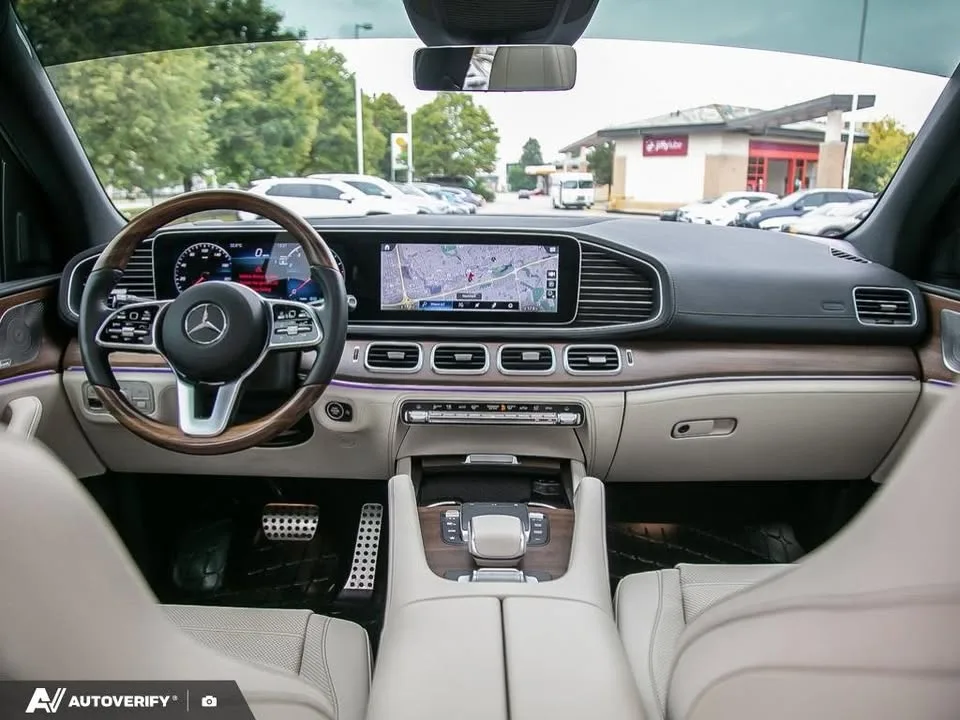 2023 Mercedes-Benz gls580 4matic v8 7 seats image indicator(2)