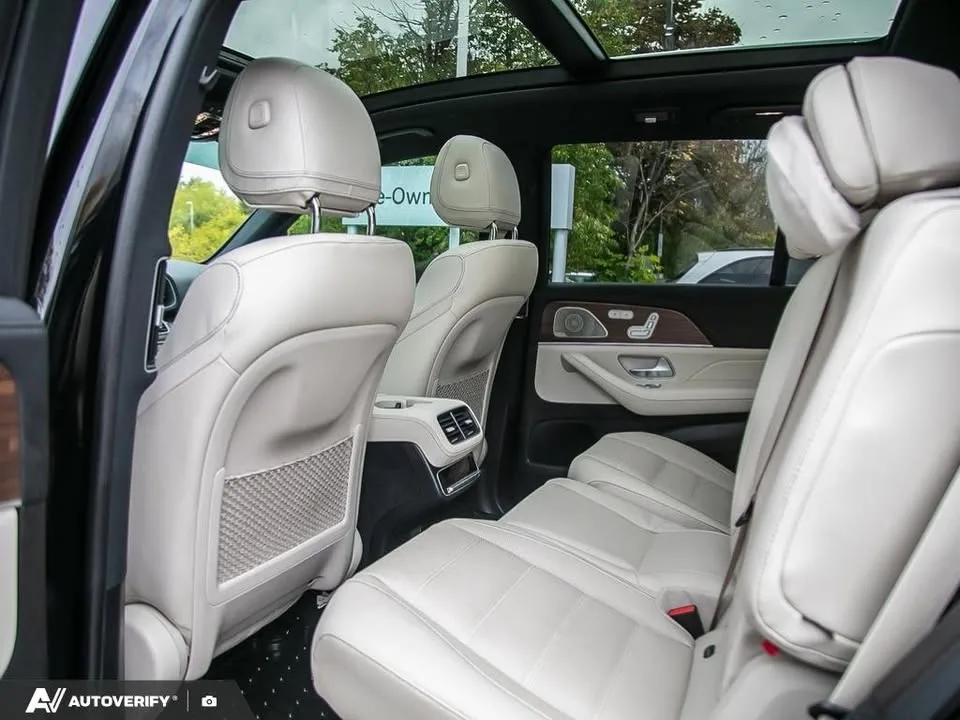 2023 Mercedes-Benz gls580 4matic v8 7 seats image indicator(7)