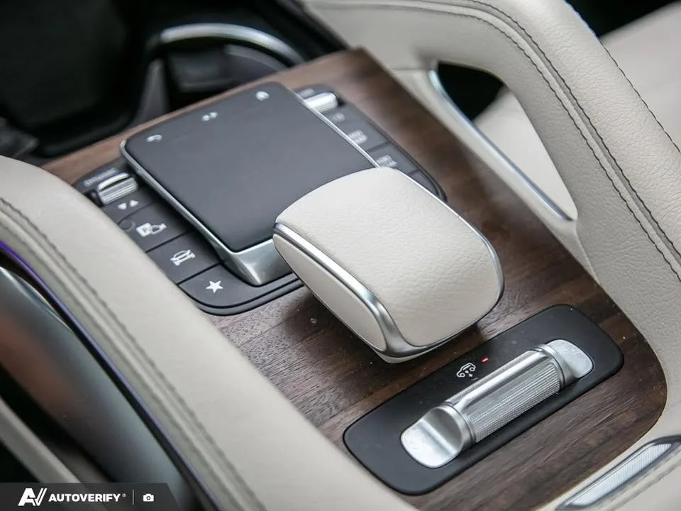 2023 Mercedes-Benz gls580 4matic v8 7 seats image indicator(10)