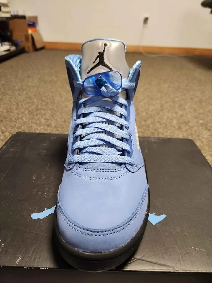 Retro Jordan 5 UNC image indicator(3)