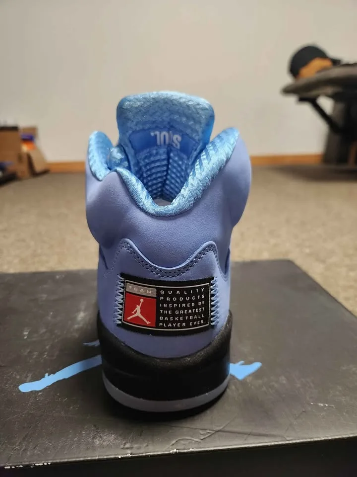 Retro Jordan 5 UNC image indicator(4)