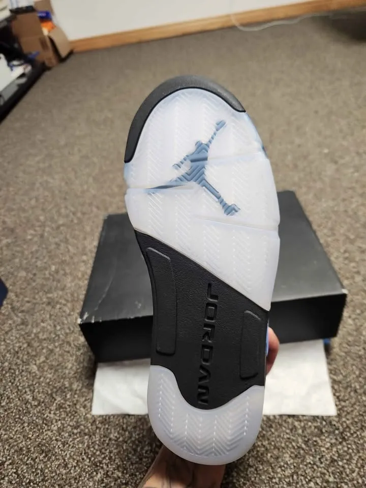 Retro Jordan 5 UNC image indicator(5)