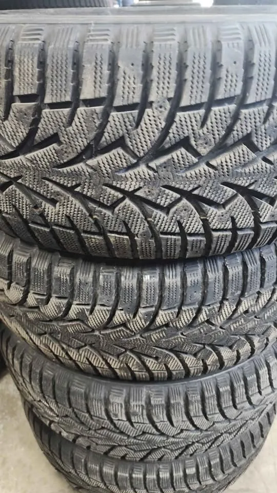 Toyo Observe G3-Ice 275/50R22 Winter Tires image indicator(2)