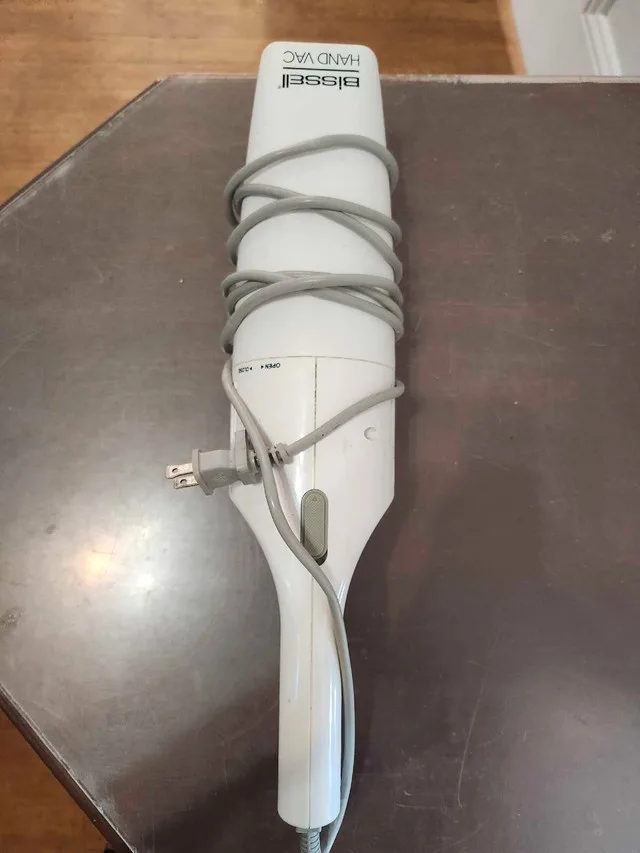 Bissell Hand Vac thumbnail
