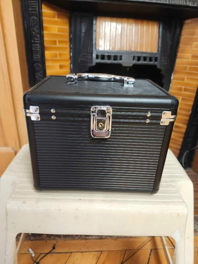 CD/DVD Disc Storage Case image indicator(9)