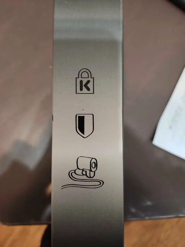 Kensington SecureBack iPad Case image indicator(4)