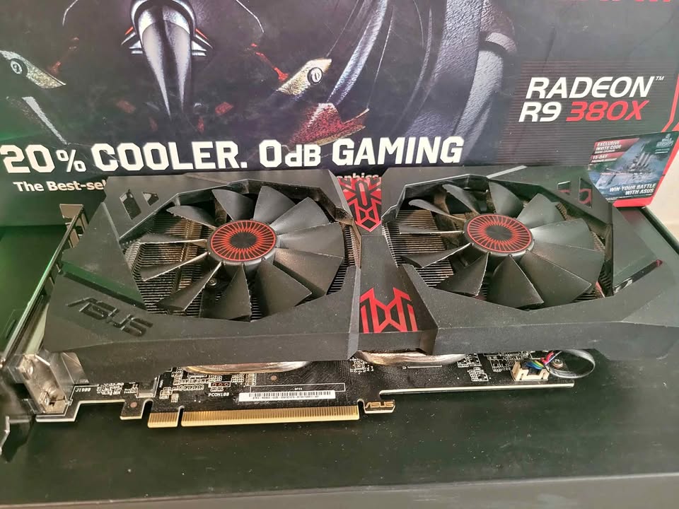 Asus Strix radeon R9 380X GPUs