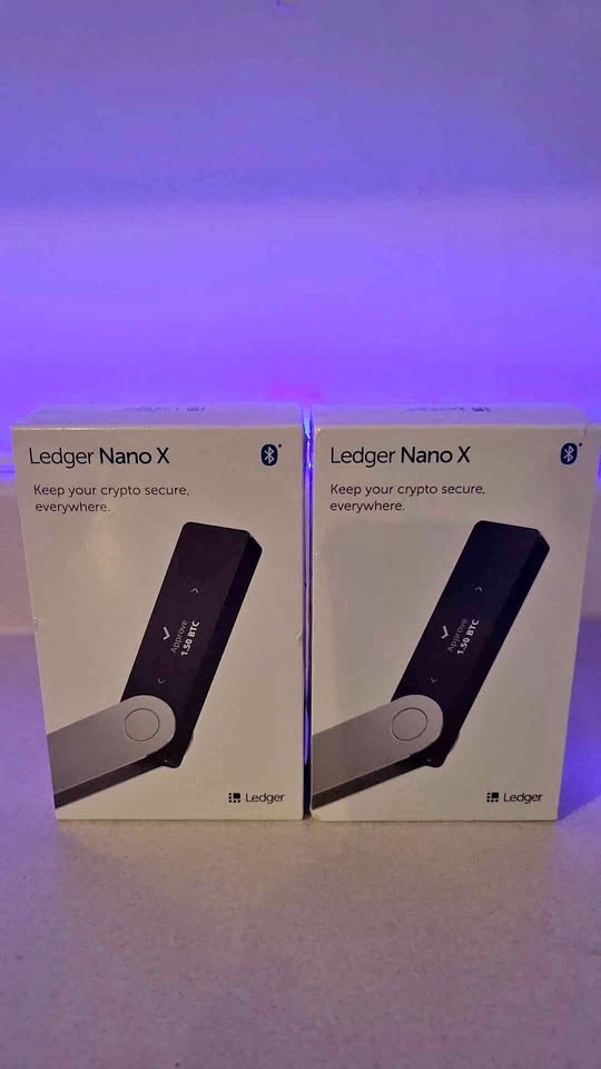 Ledger Nano X BNIB bluetooth wallet