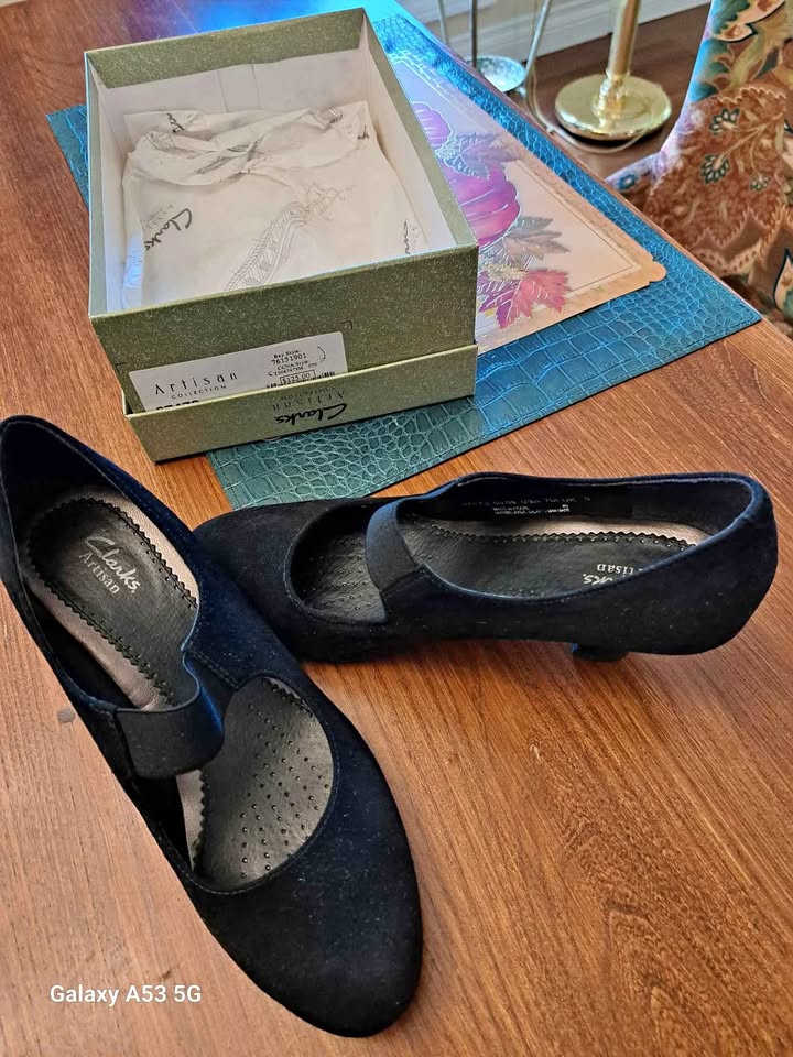 Clarks, Black suede, Apple Jane shoes