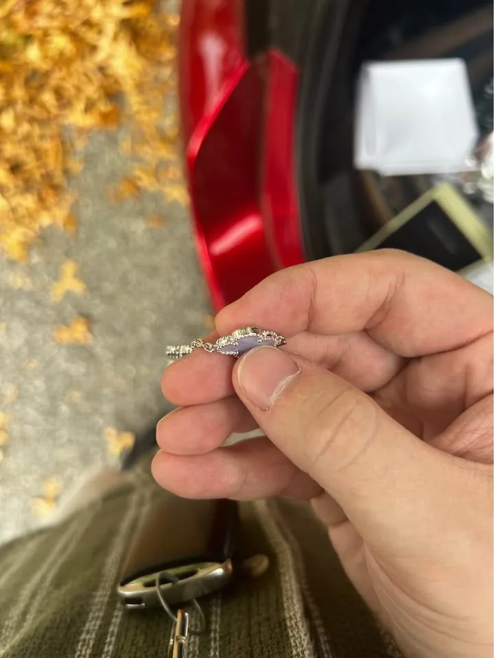 Van Cleef & Arpels Chalcedony Vintage Alhambra Bracelet image indicator(3)