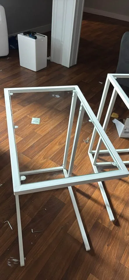 ✨ Set of 2 Glass Side Tables – Must Go Today! image indicator(2)