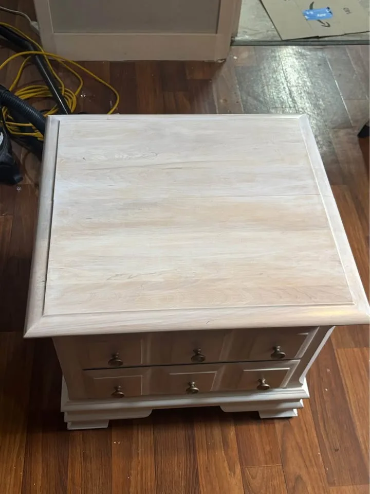 Bed side table image indicator(3)