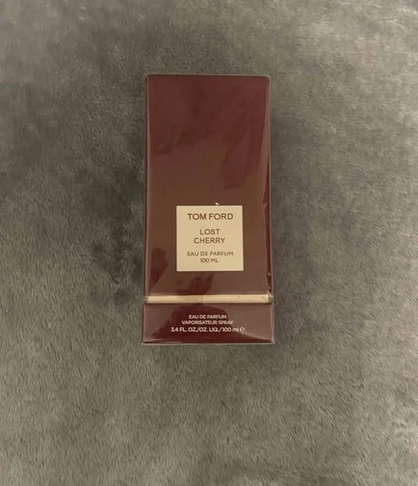 Tom Ford Lost Cherry image indicator(2)