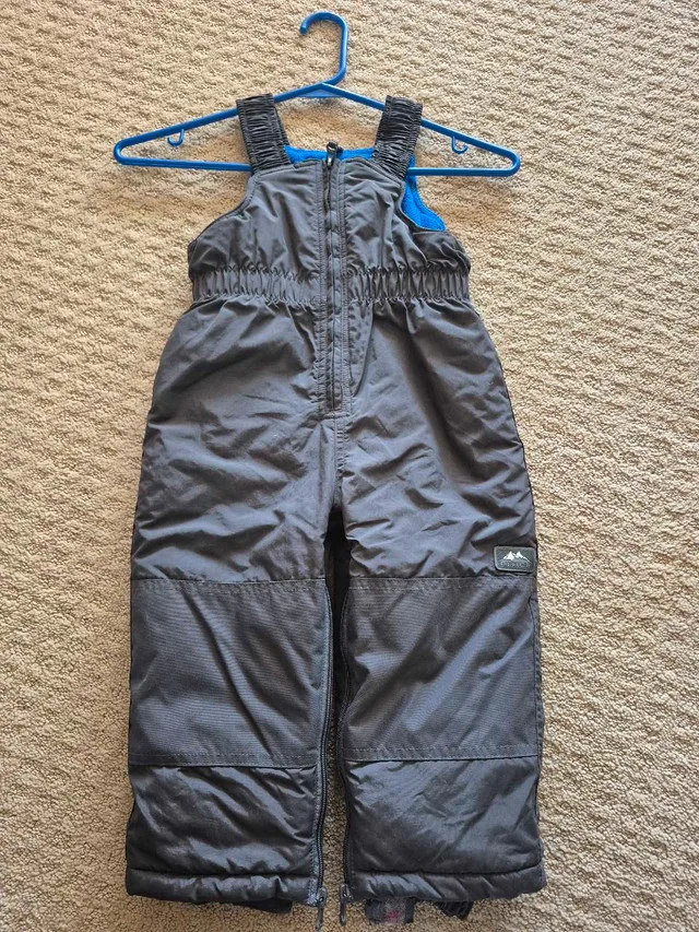 Kids Snowsuit image indicator(5)